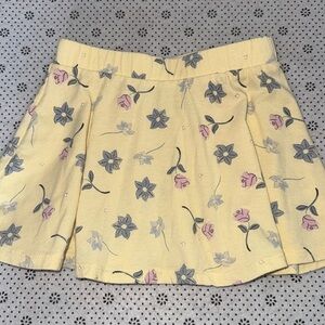 🛍 PRETTY LITTLE GIRLS SKIRT SIZE 4T 🛍